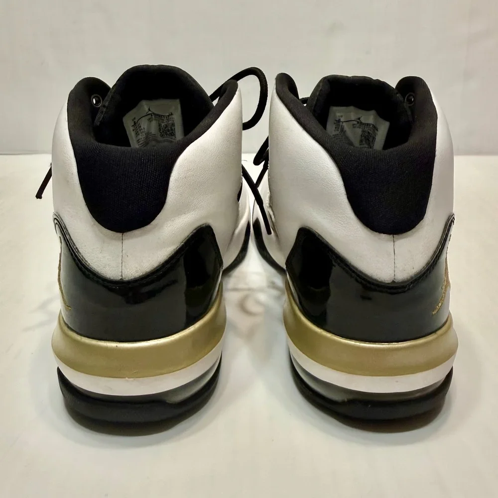 Jordan Max Aura 2 White Black Gold Basketball Shoes CK6636-102 Mens 9.5